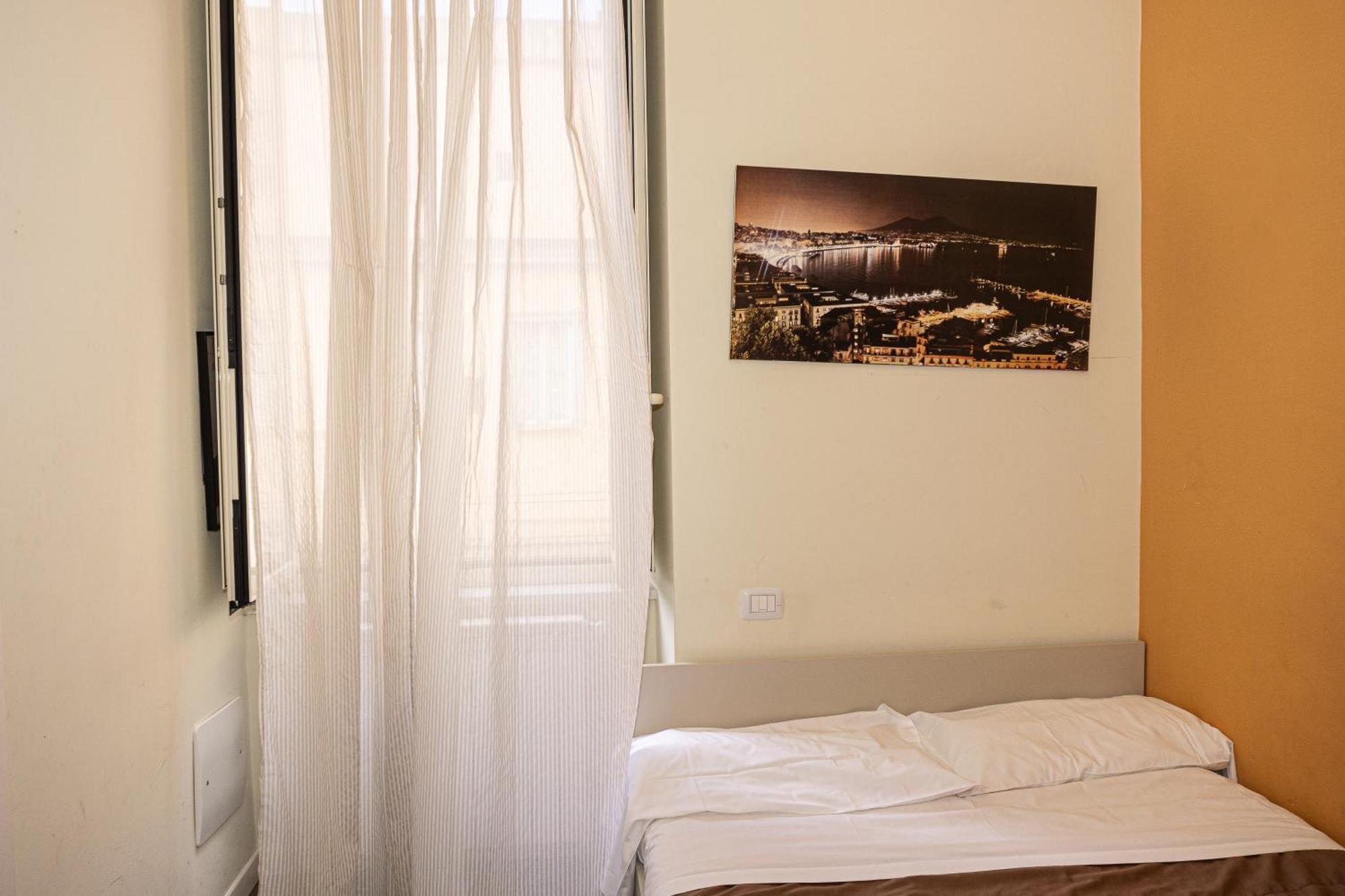 Bed and Breakfast NaCasaBella Napoli Esterno foto